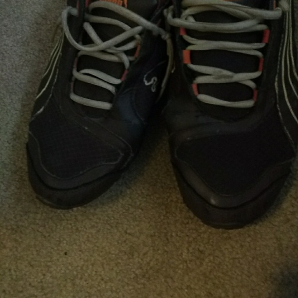 Puma - Picture 2 of 2